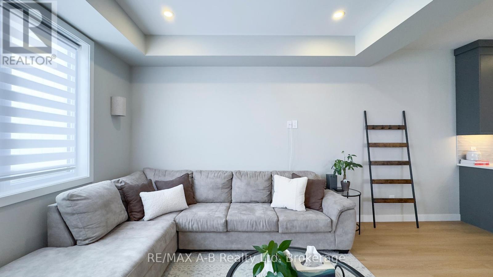 99 Clayton Street, West Perth, Ontario  N0M 1N0 - Photo 13 - X12201597