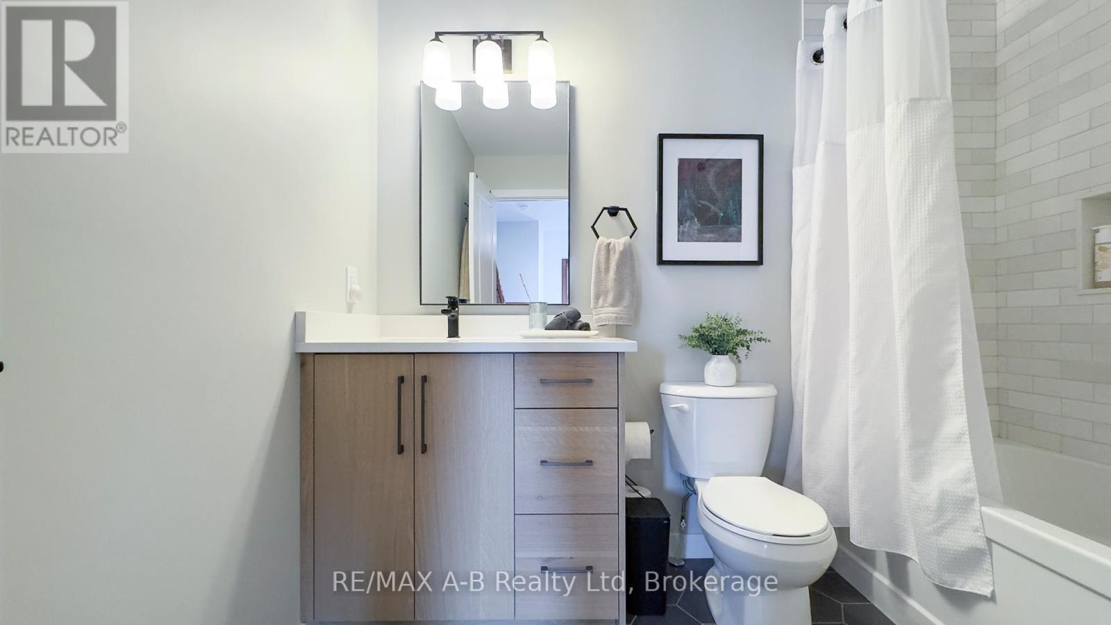 99 Clayton Street, West Perth, Ontario  N0M 1N0 - Photo 25 - X12201597