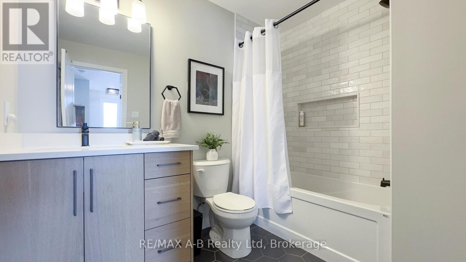 99 Clayton Street, West Perth, Ontario  N0M 1N0 - Photo 26 - X12201597
