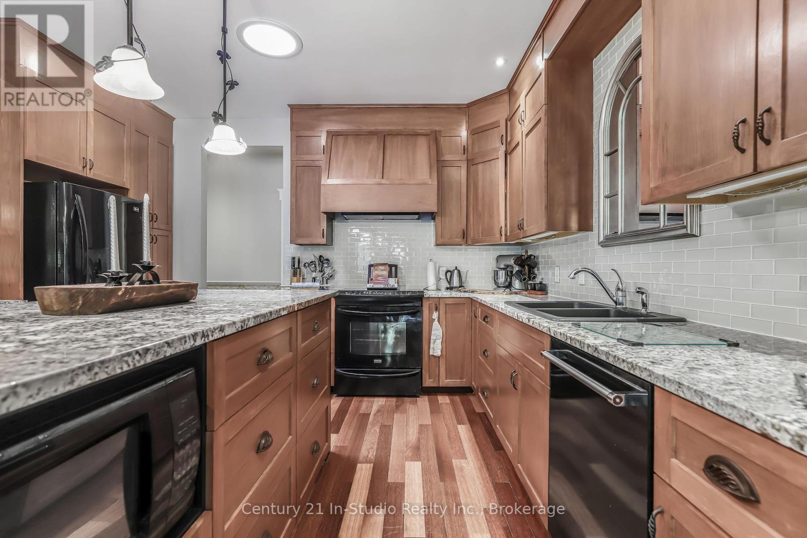 215319 Concession 4 Road, Chatsworth, Ontario  N0H 2V0 - Photo 17 - X12201628