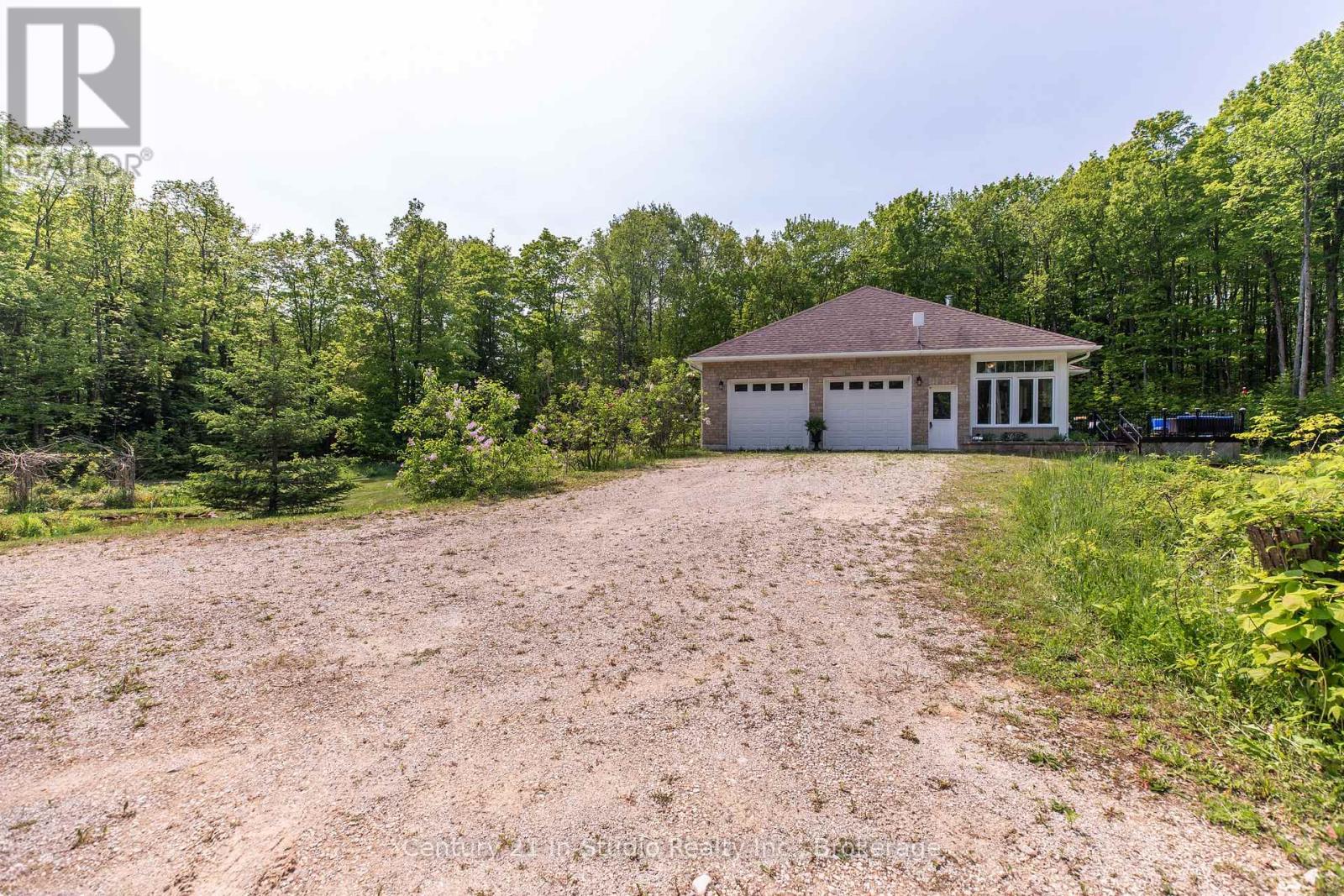215319 Concession 4 Road, Chatsworth, Ontario  N0H 2V0 - Photo 48 - X12201628