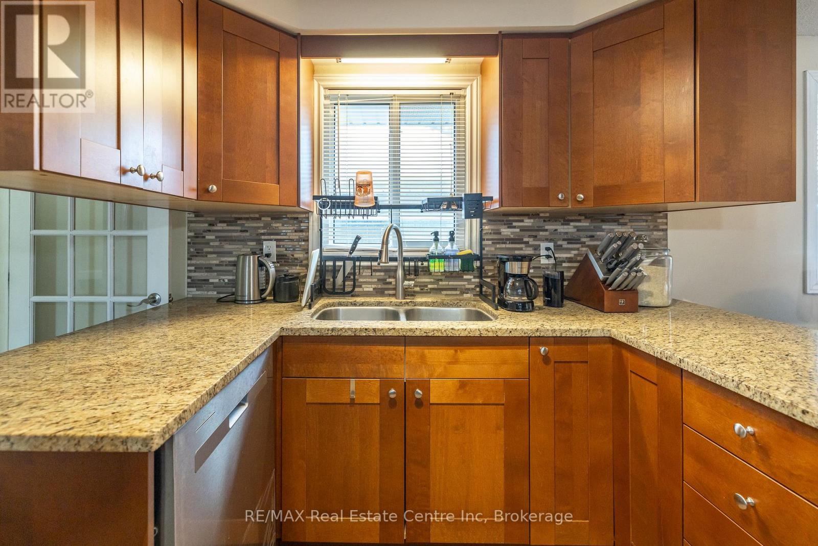 461 Strasburg Road, Kitchener, Ontario  N2E 1P1 - Photo 12 - X12202135