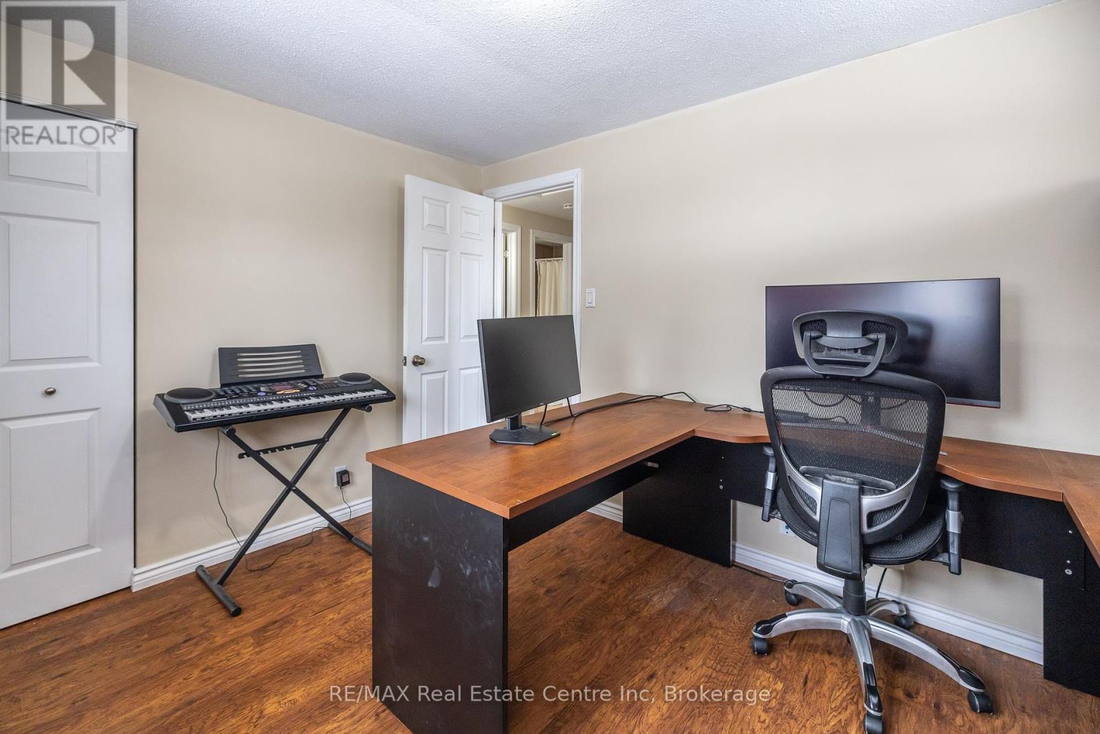 461 Strasburg Road, Kitchener, Ontario  N2E 1P1 - Photo 23 - X12202135