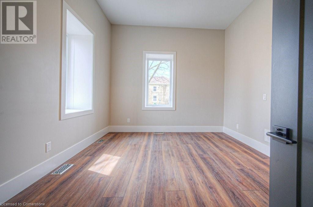 1 Bond Street Unit# 1, Cambridge, Ontario  N1R 4B2 - Photo 18 - 40738331