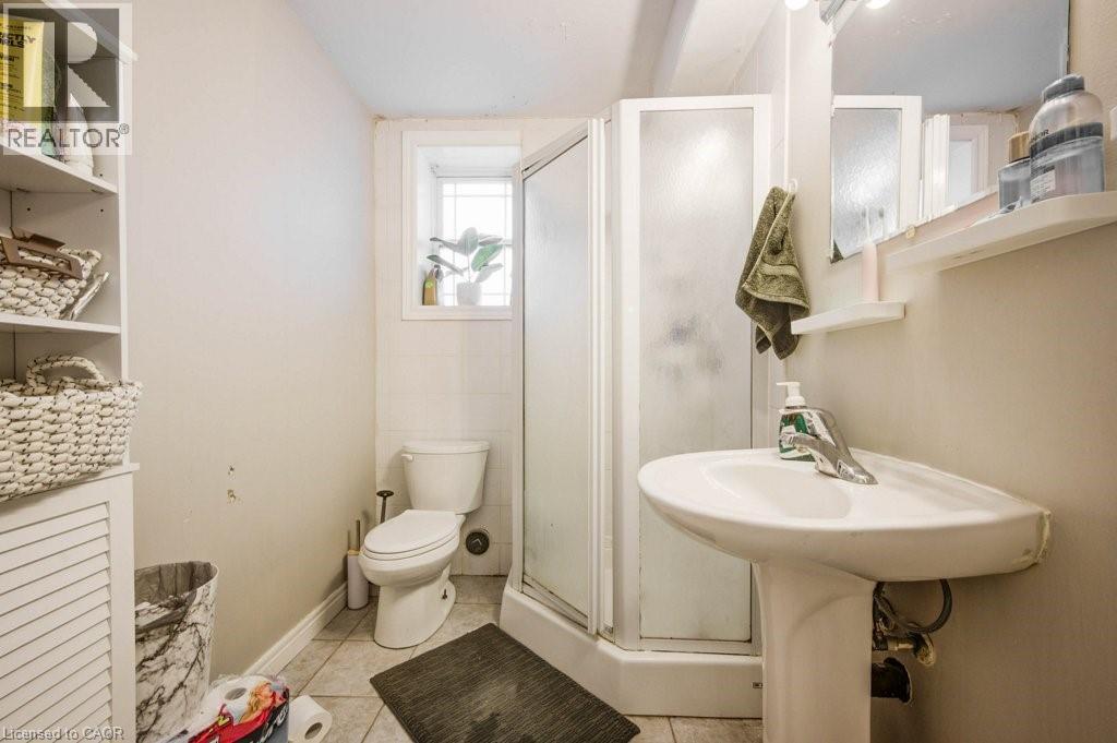 62 Dorset Street, Waterloo, Ontario  N2L 3L8 - Photo 32 - 40738348
