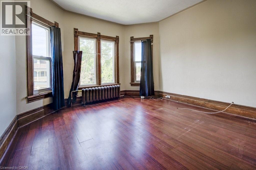 62 Dorset Street, Waterloo, Ontario  N2L 3L8 - Photo 40 - 40738348