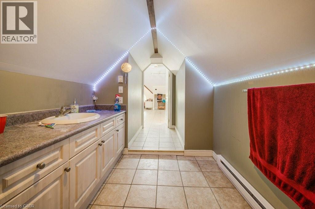 62 Dorset Street, Waterloo, Ontario  N2L 3L8 - Photo 50 - 40738348