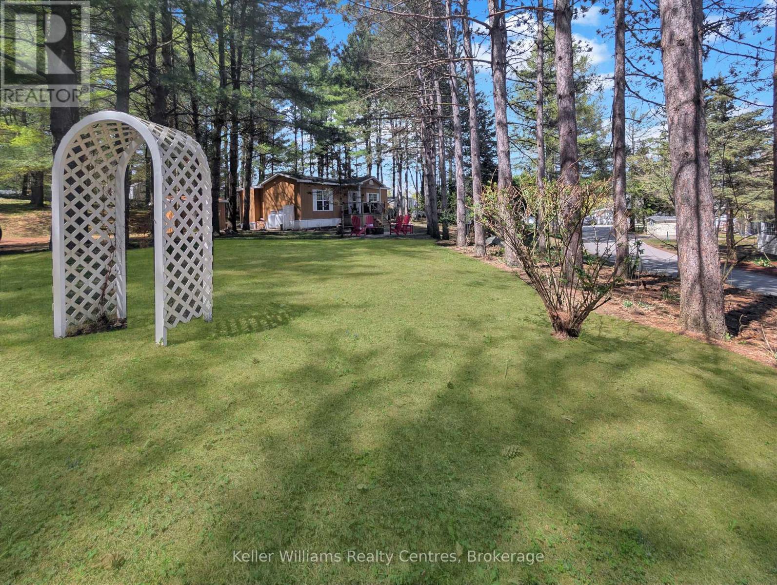 M9 - 13 Southline Avenue, Huron-Kinloss, Ontario  N2Z 2X5 - Photo 5 - X12202449