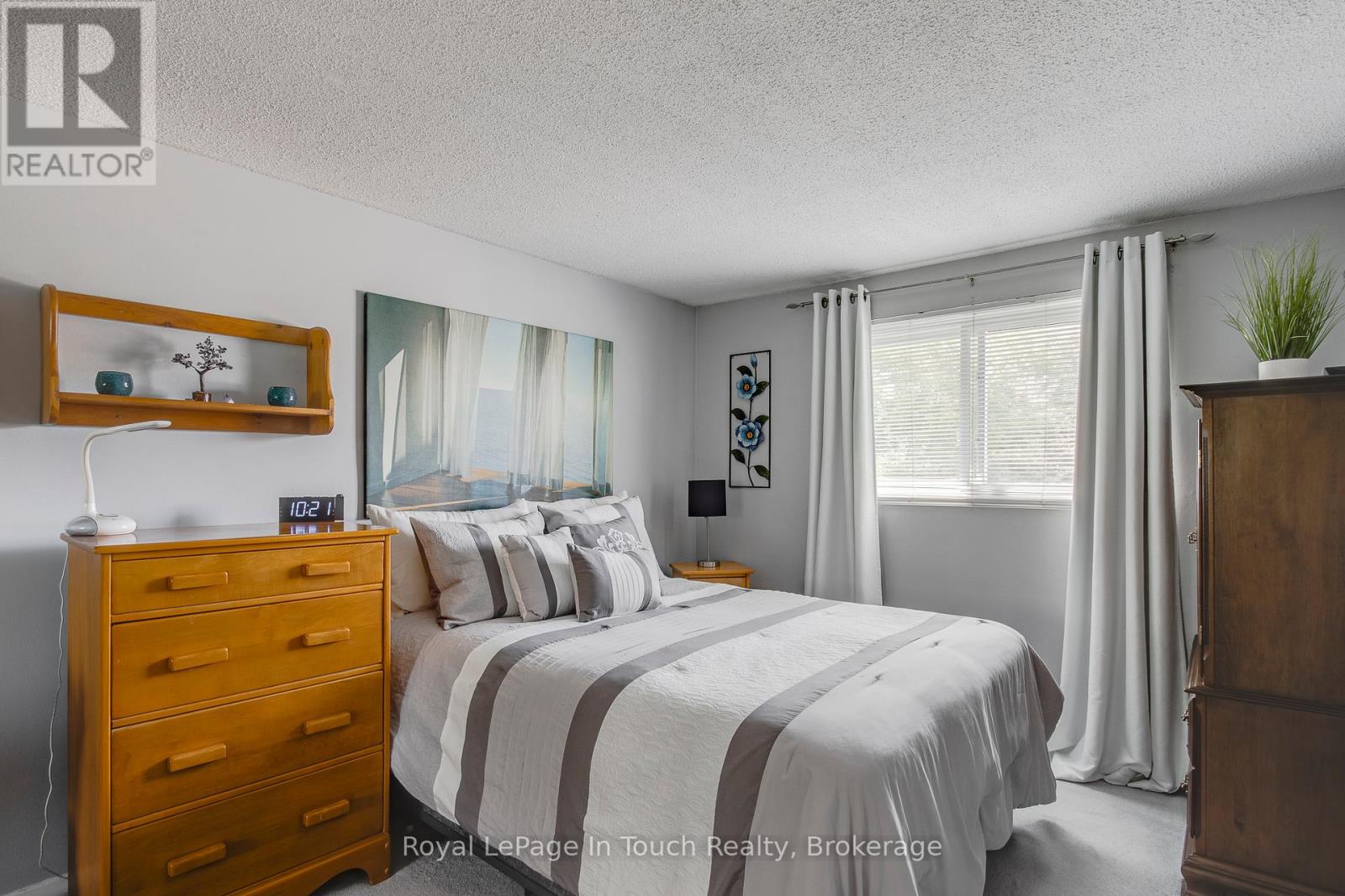 4 - 233 Innisfil Street, Barrie, Ontario  L4N 3E9 - Photo 15 - S12202677