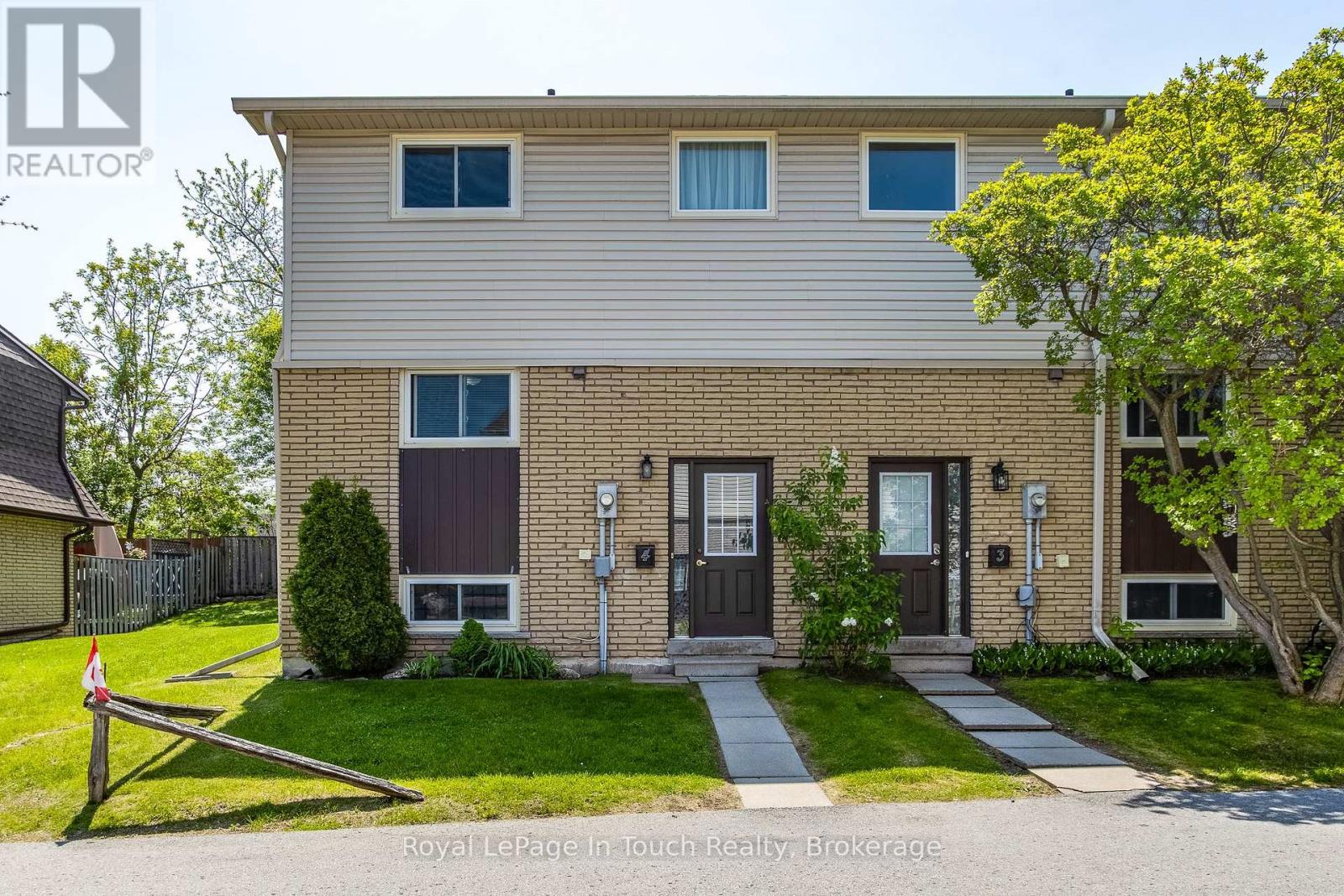 4 - 233 Innisfil Street, Barrie, Ontario  L4N 3E9 - Photo 3 - S12202677