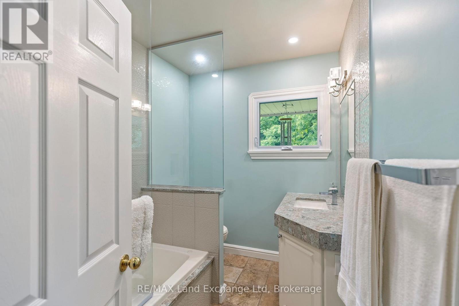 14519 Elginfield Road, Middlesex Centre, Ontario  N0M 2J0 - Photo 22 - X12202620