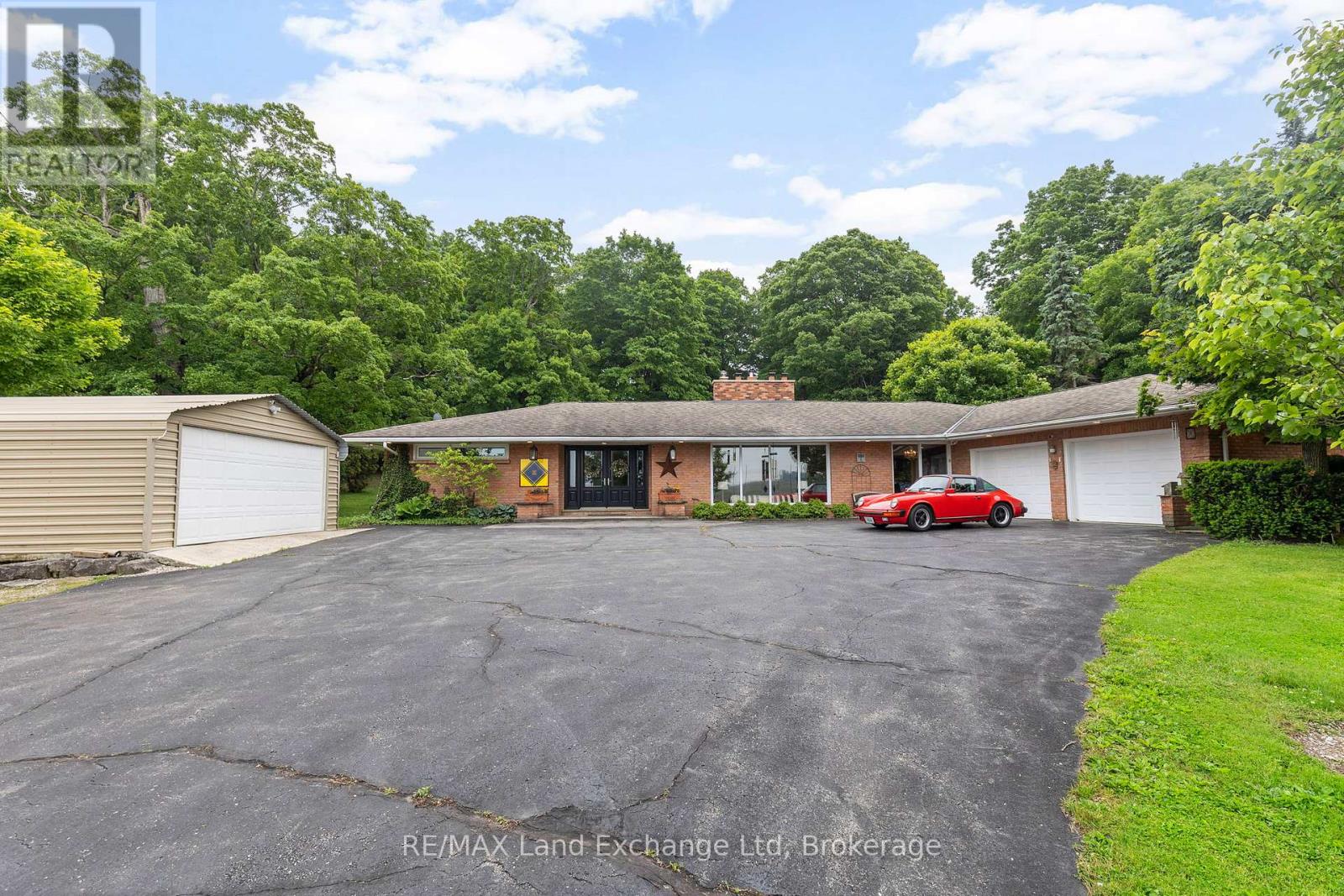 14519 Elginfield Road, Middlesex Centre, Ontario  N0M 2J0 - Photo 6 - X12202620