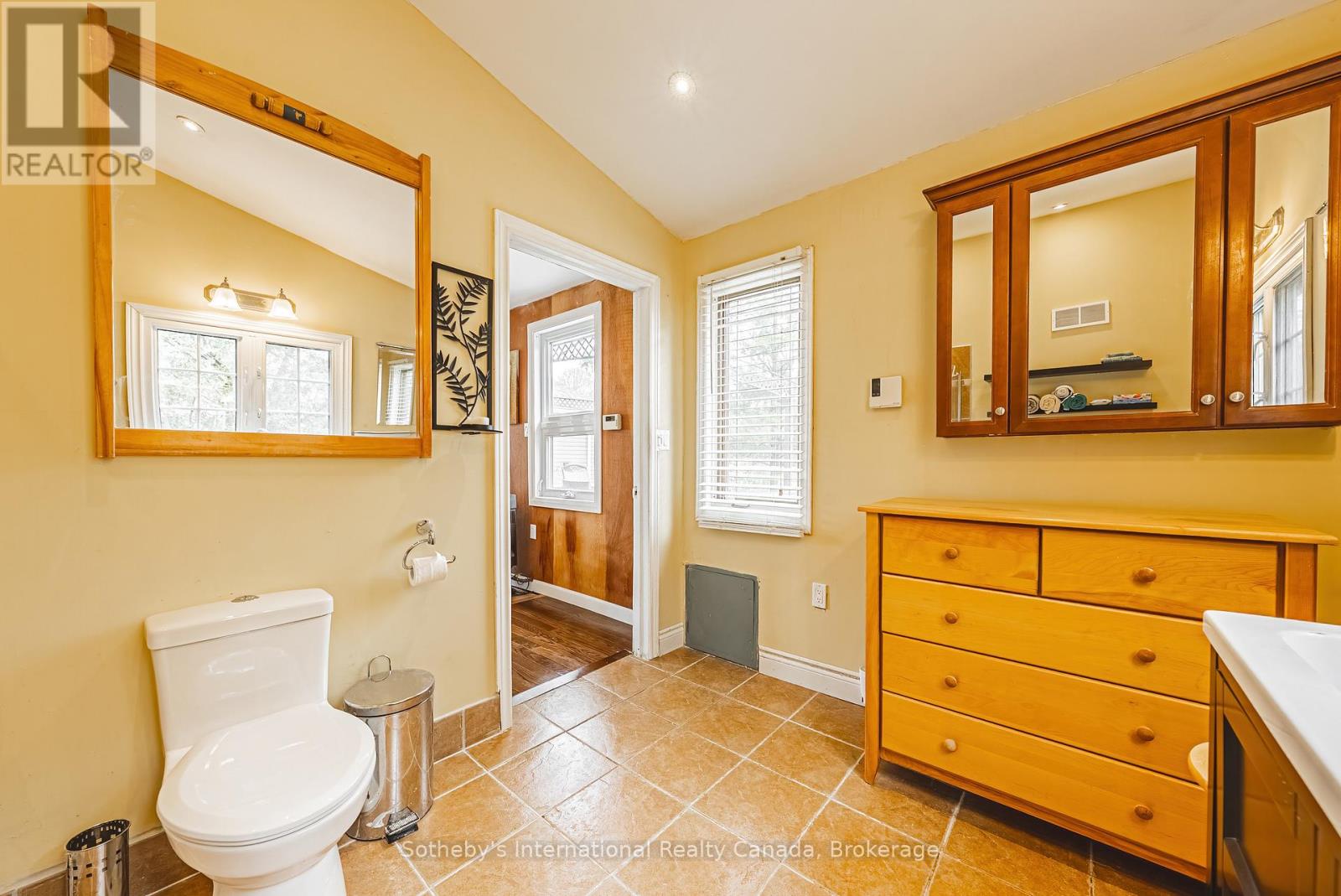 1680 Old Brock Street, Norfolk, Ontario  N0E 1W0 - Photo 19 - X12202624