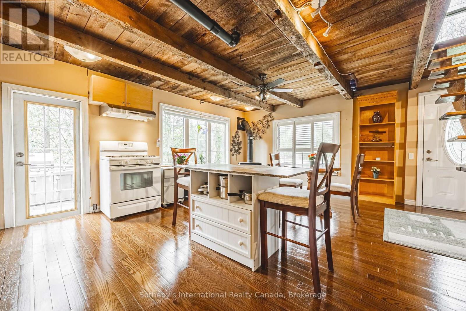 1680 Old Brock Street, Norfolk, Ontario  N0E 1W0 - Photo 3 - X12202624