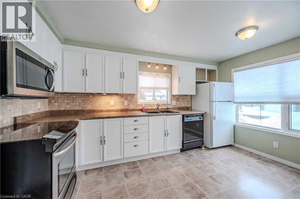 3 Rolling Brook Lane, New Hamburg, Ontario  N3A 2G1 - Photo 2 - 40737331