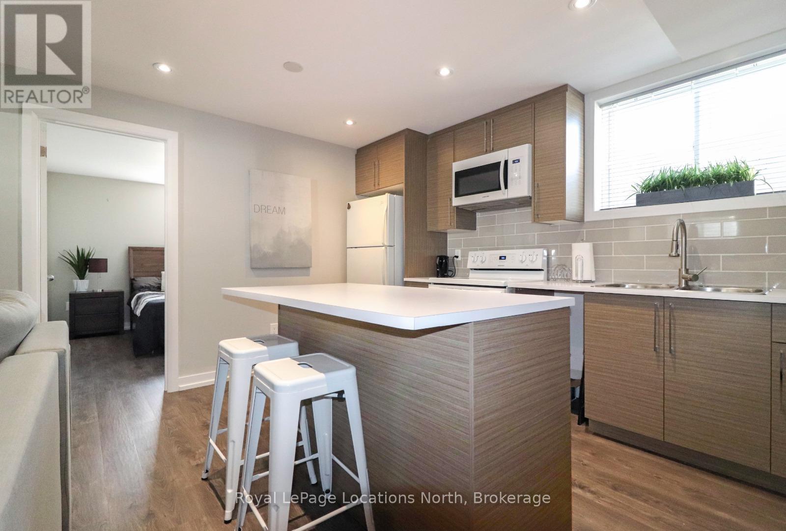 103 Garbutt Crescent, Collingwood, Ontario  L9Y 0H5 - Photo 3 - S12202874