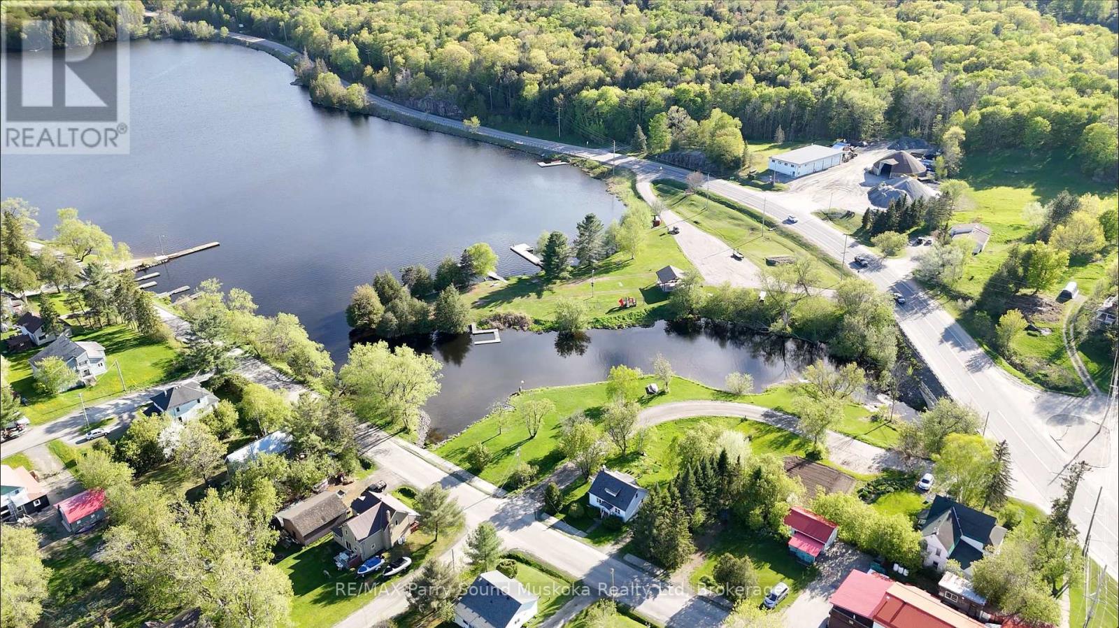 17 HARRIET STREET, McKellar, Ontario