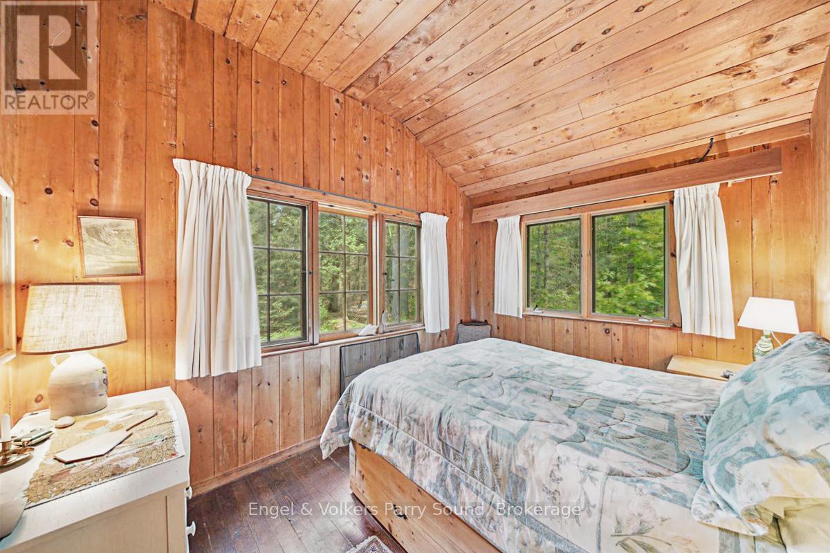53 Birdwood Lane, Mcdougall, Ontario  P2A 2W7 - Photo 18 - X12202930