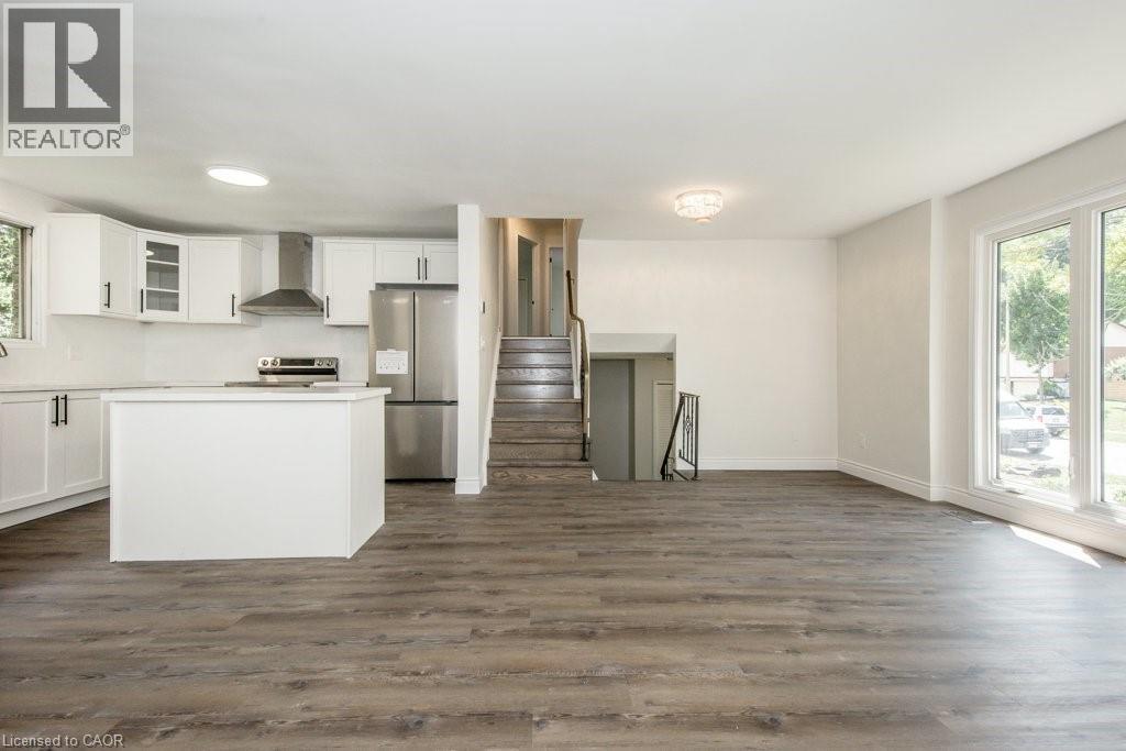 590 Canewood Crescent Unit# Main, Waterloo, Ontario  N2L 5P5 - Photo 3 - 40738524
