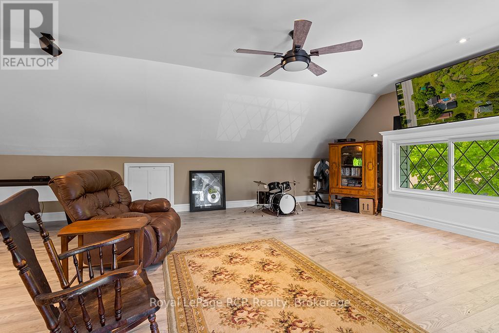 136 Queen Street W, South Bruce Peninsula, Ontario  N0H 1P0 - Photo 32 - X12203016