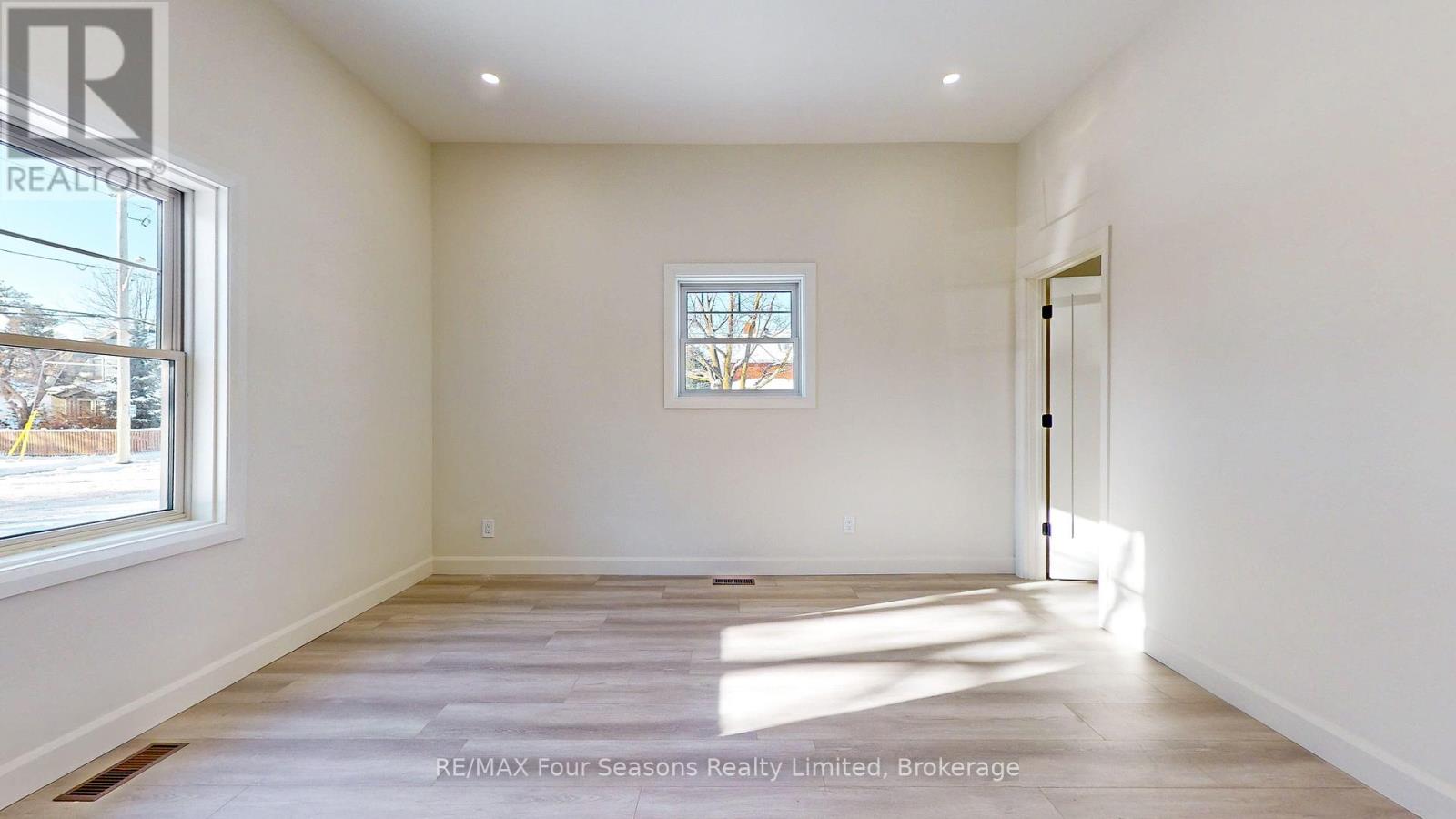 147 Second Street, Collingwood, Ontario  L9Y 1E7 - Photo 23 - S12203121