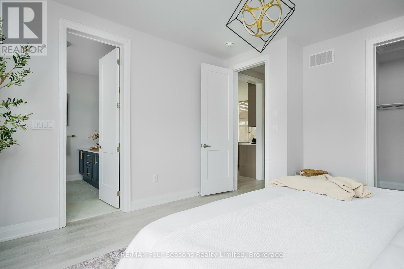 95 Goldie Court, Blue Mountains, Ontario  N0H 1J0 - Photo 19 - X12203093