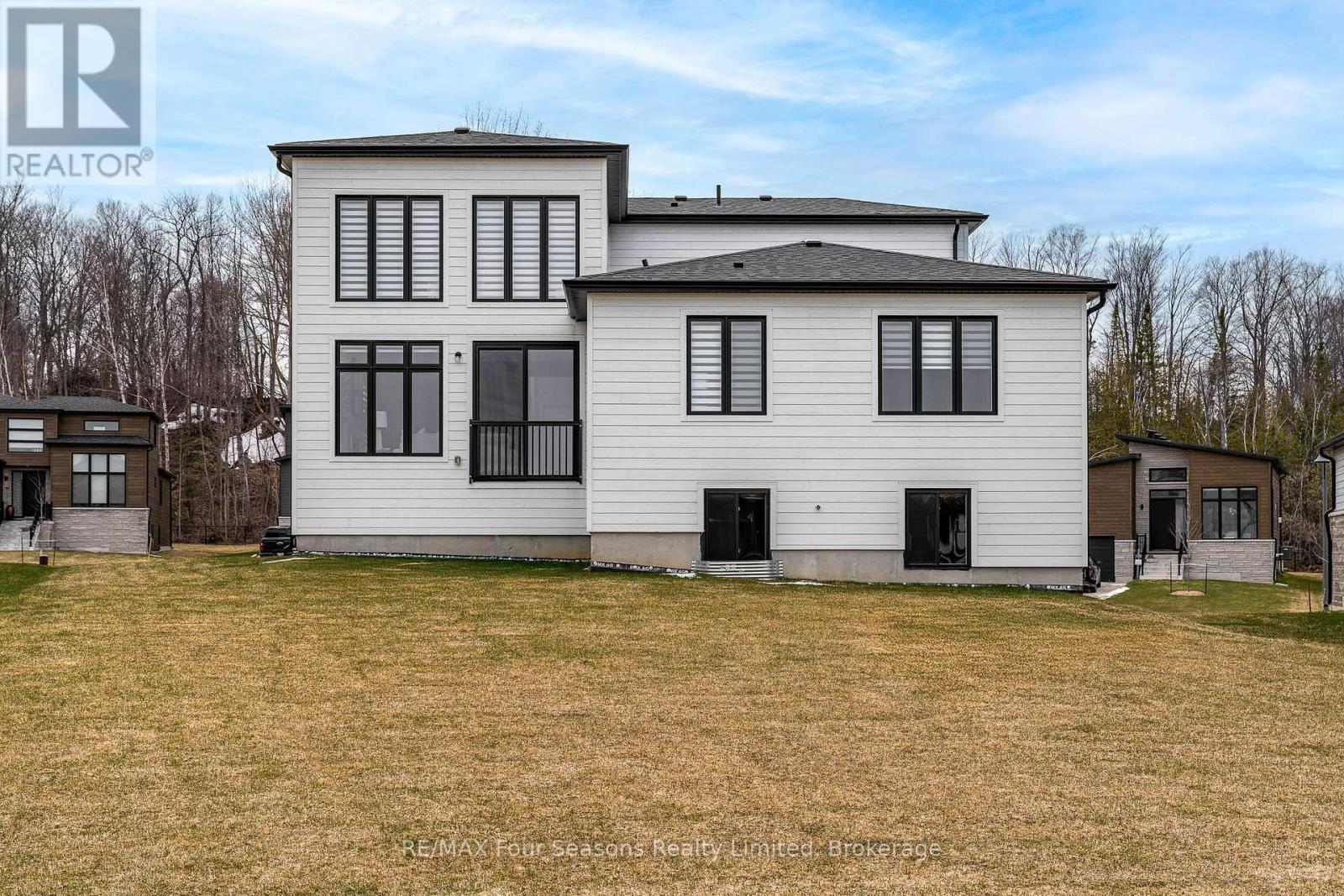 95 Goldie Court, Blue Mountains, Ontario  N0H 1J0 - Photo 32 - X12203093
