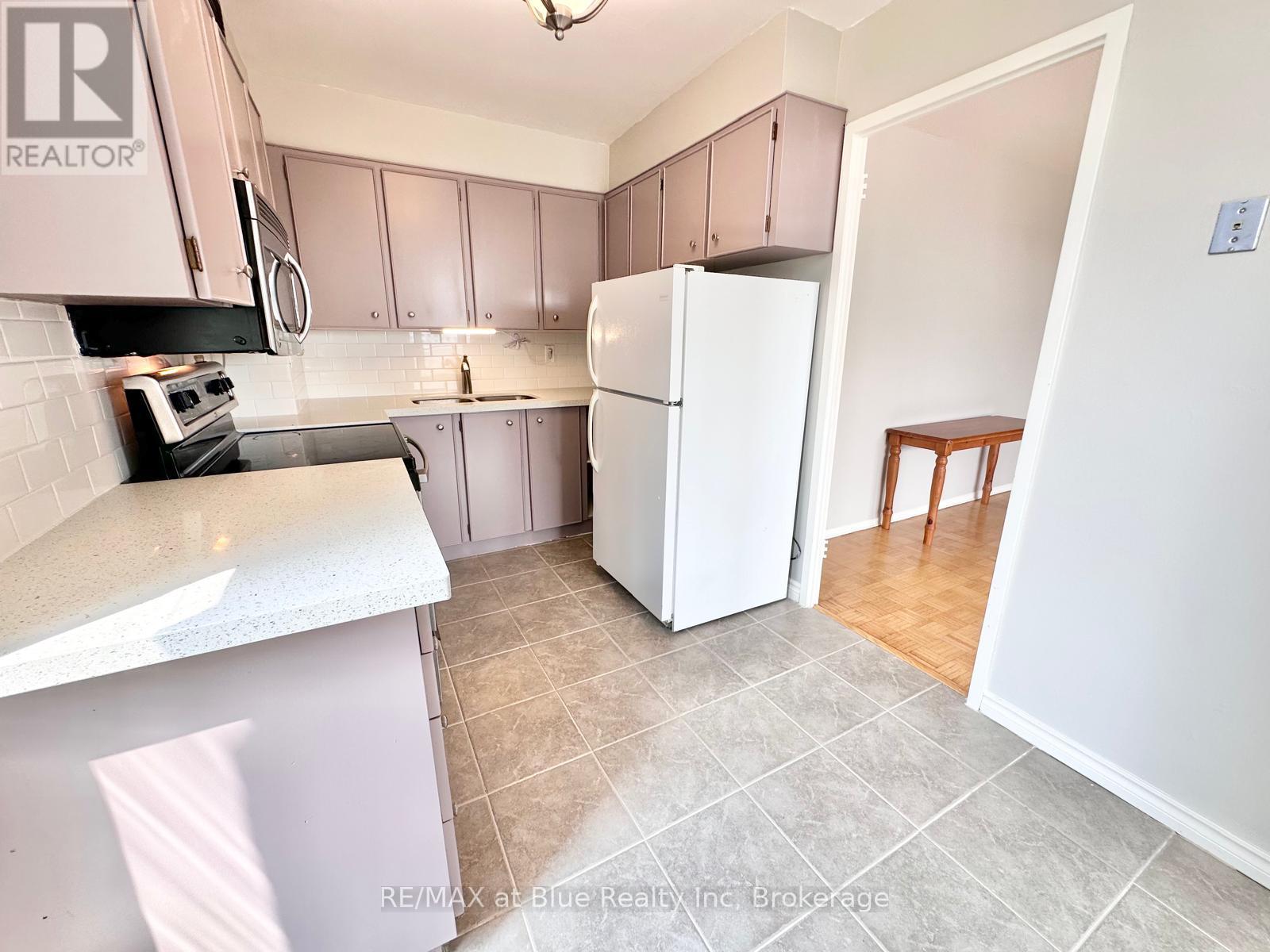 502 - 15 Towering Heights Boulevard, St. Catharines, Ontario  L2T 3G7 - Photo 11 - X12203139
