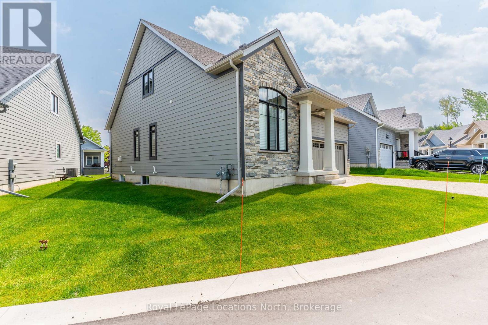 123 Beacon Drive, Blue Mountains, Ontario  N0H 2P0 - Photo 3 - X12203302