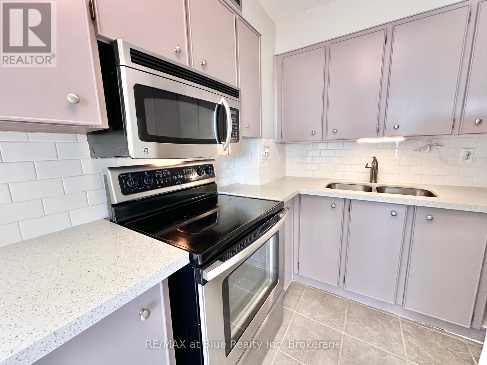 502 - 15 Towering Heights Boulevard, St. Catharines, Ontario  L2T 3G7 - Photo 11 - X12203314