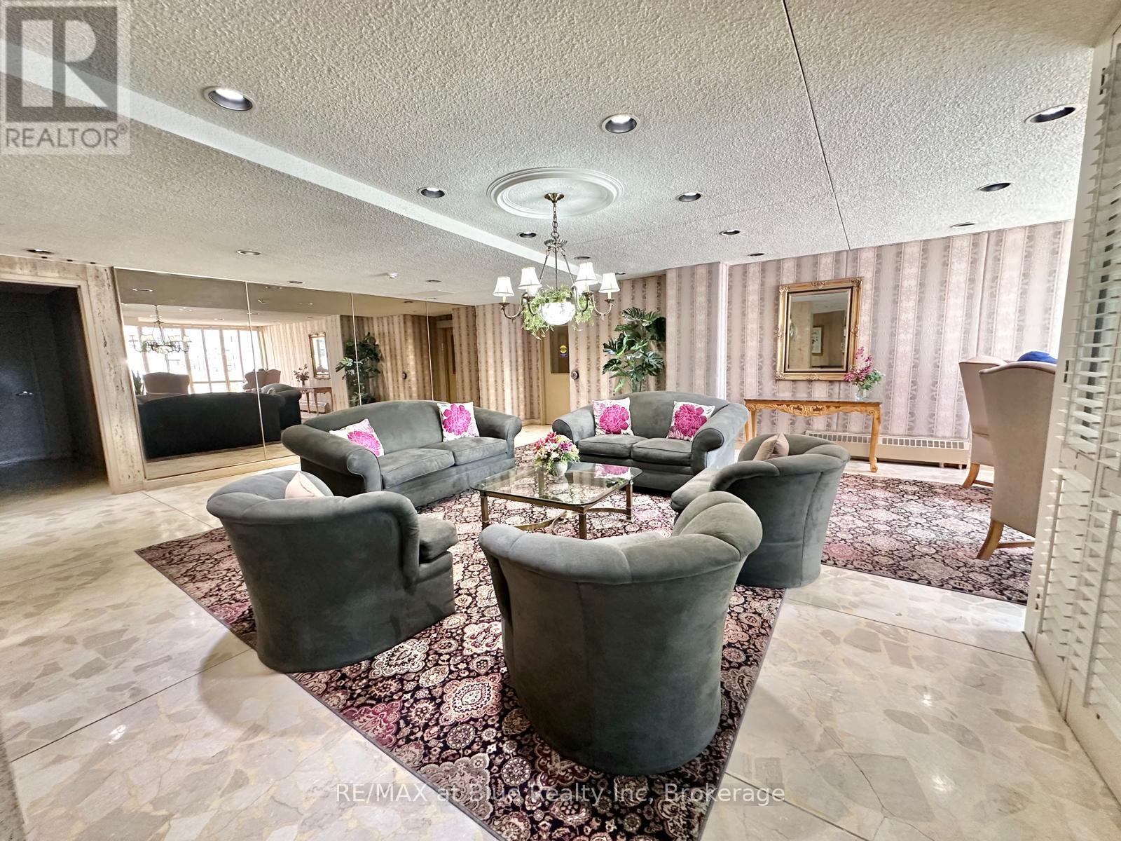 502 - 15 Towering Heights Boulevard, St. Catharines, Ontario  L2T 3G7 - Photo 39 - X12203314