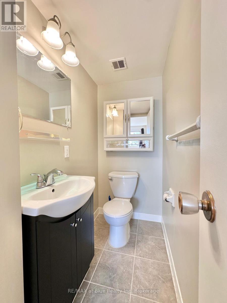 502 - 15 Towering Heights Boulevard, St. Catharines, Ontario  L2T 3G7 - Photo 6 - X12203314