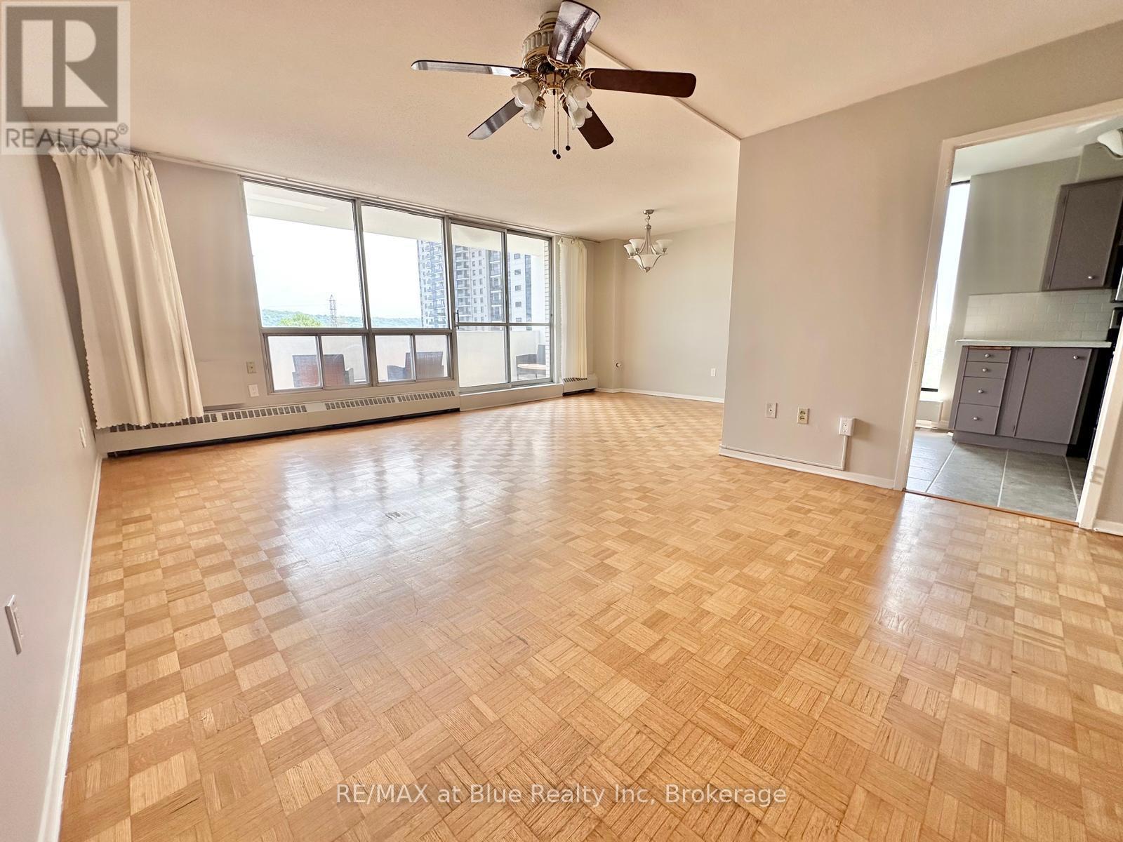 502 - 15 Towering Heights Boulevard, St. Catharines, Ontario  L2T 3G7 - Photo 9 - X12203314