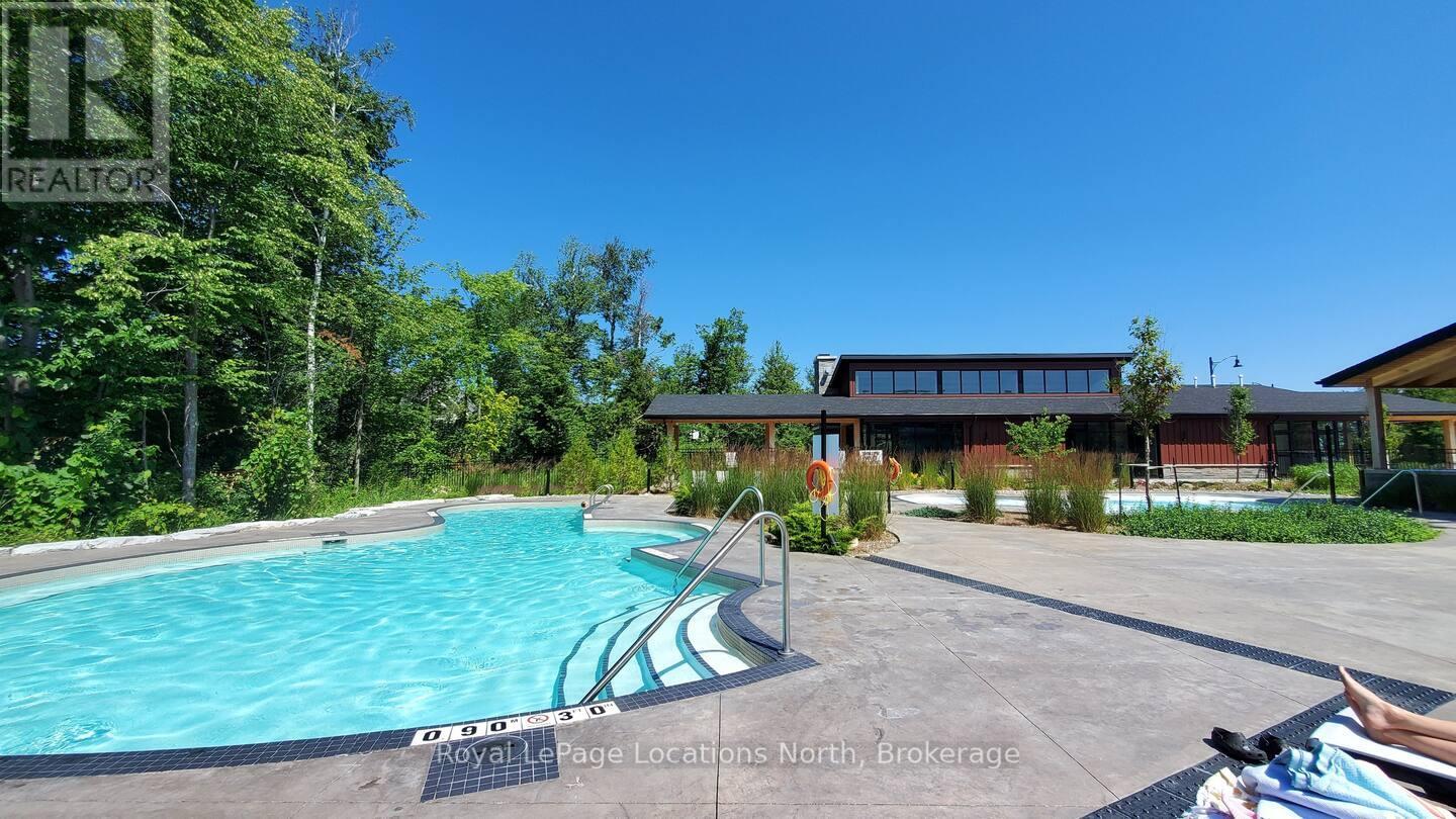 158 Courtland Street, Blue Mountains, Ontario  L9Y 4E2 - Photo 2 - X12203344