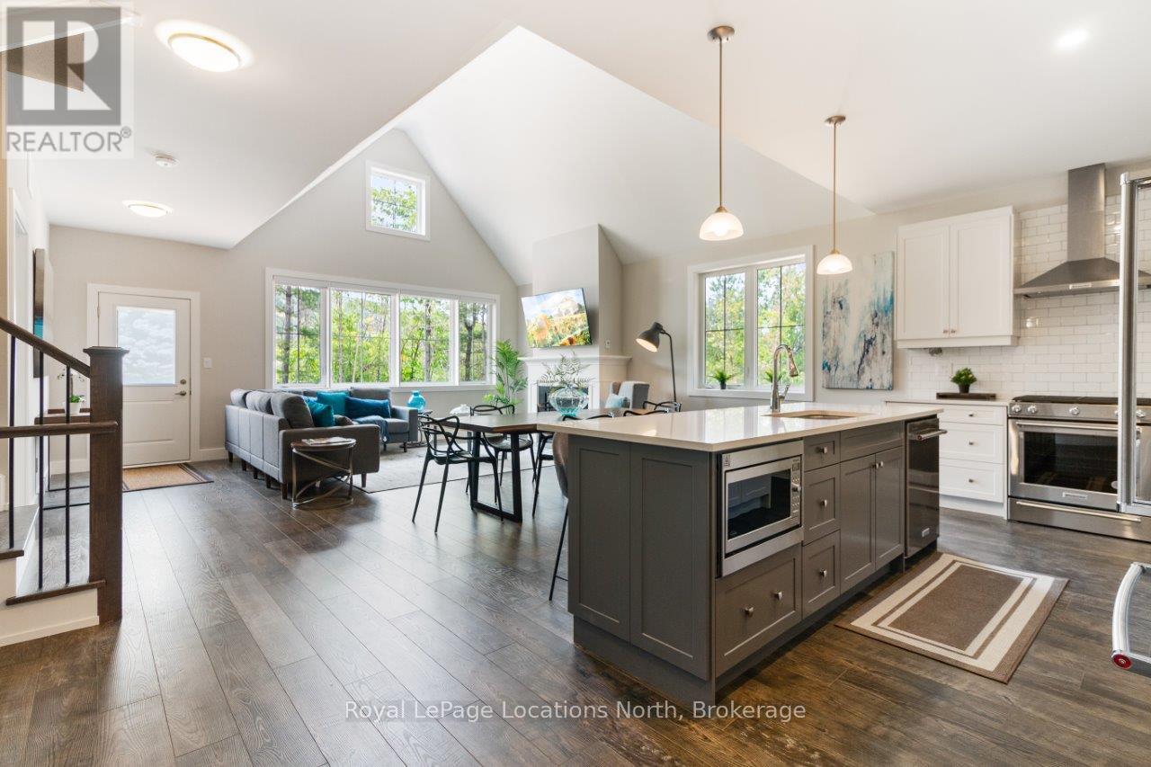 158 Courtland Street, Blue Mountains, Ontario  L9Y 4E2 - Photo 6 - X12203344