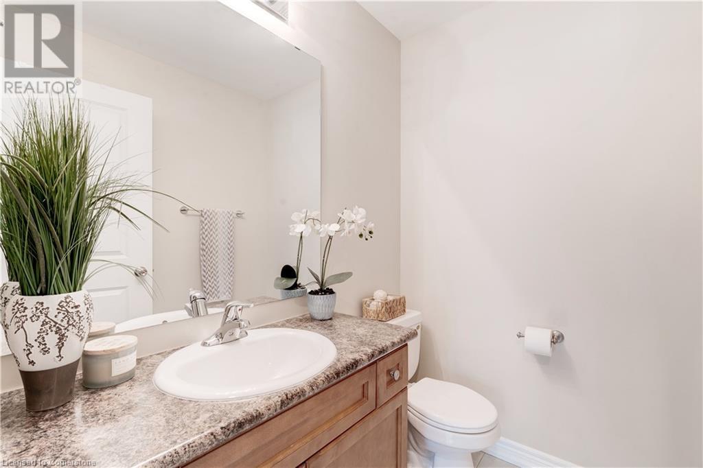 396 Plains Road E Unit# 102, Burlington, Ontario  L7T 2C8 - Photo 18 - 40738617