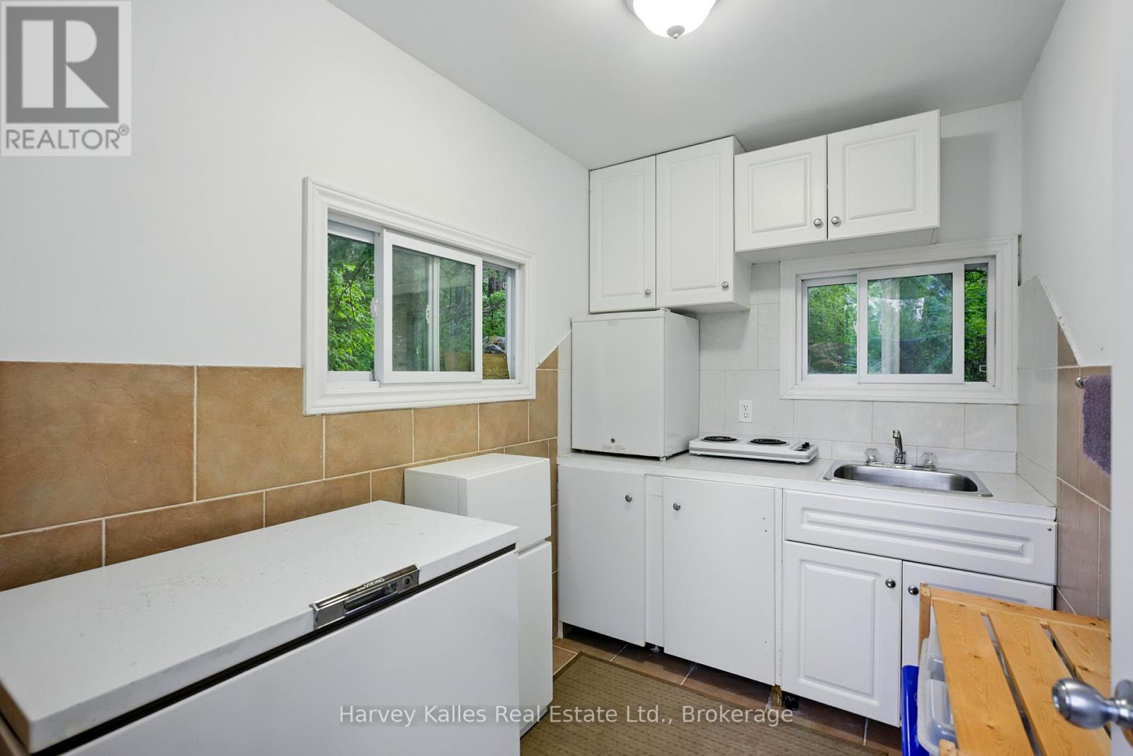 1165 Peterson Road, Bracebridge, Ontario  P1L 1X1 - Photo 32 - X12203764