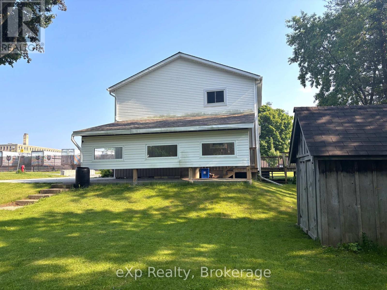 254 16th Street, Hanover, Ontario  N4N 2A7 - Photo 10 - X12203776