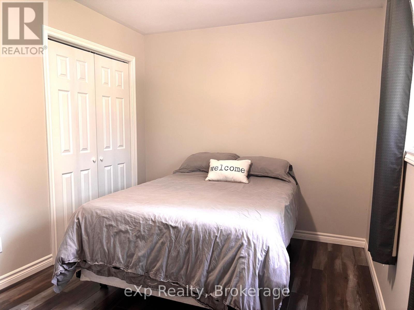 254 16th Street, Hanover, Ontario  N4N 2A7 - Photo 31 - X12203776