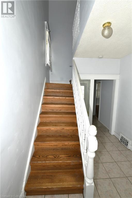 106 Grosvenor Avenue N, Hamilton, Ontario  L8L 7S6 - Photo 12 - 40737401