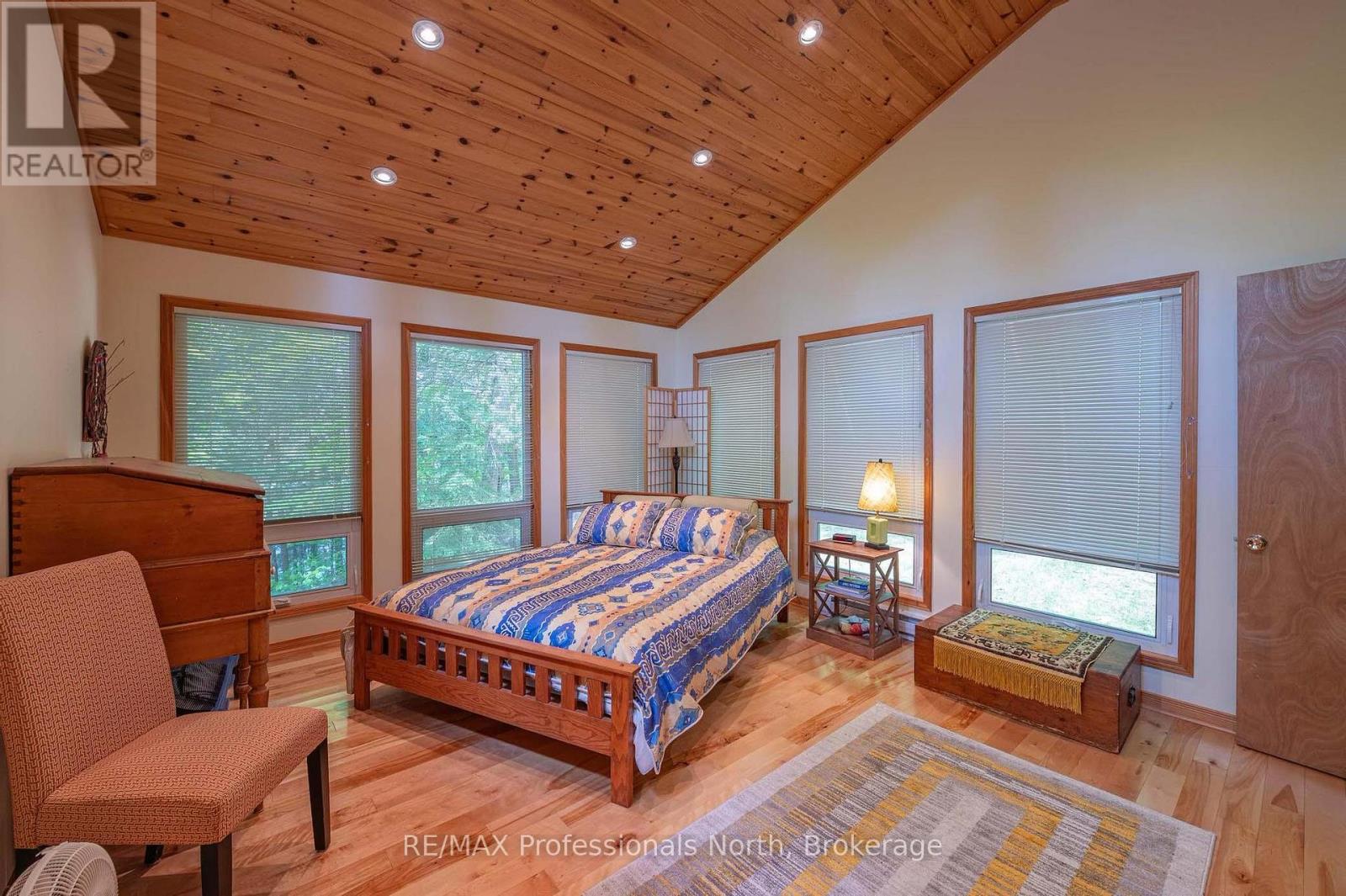 1023 Maiden Trail, Minden Hills, Ontario  K0M 2K0 - Photo 18 - X12204572