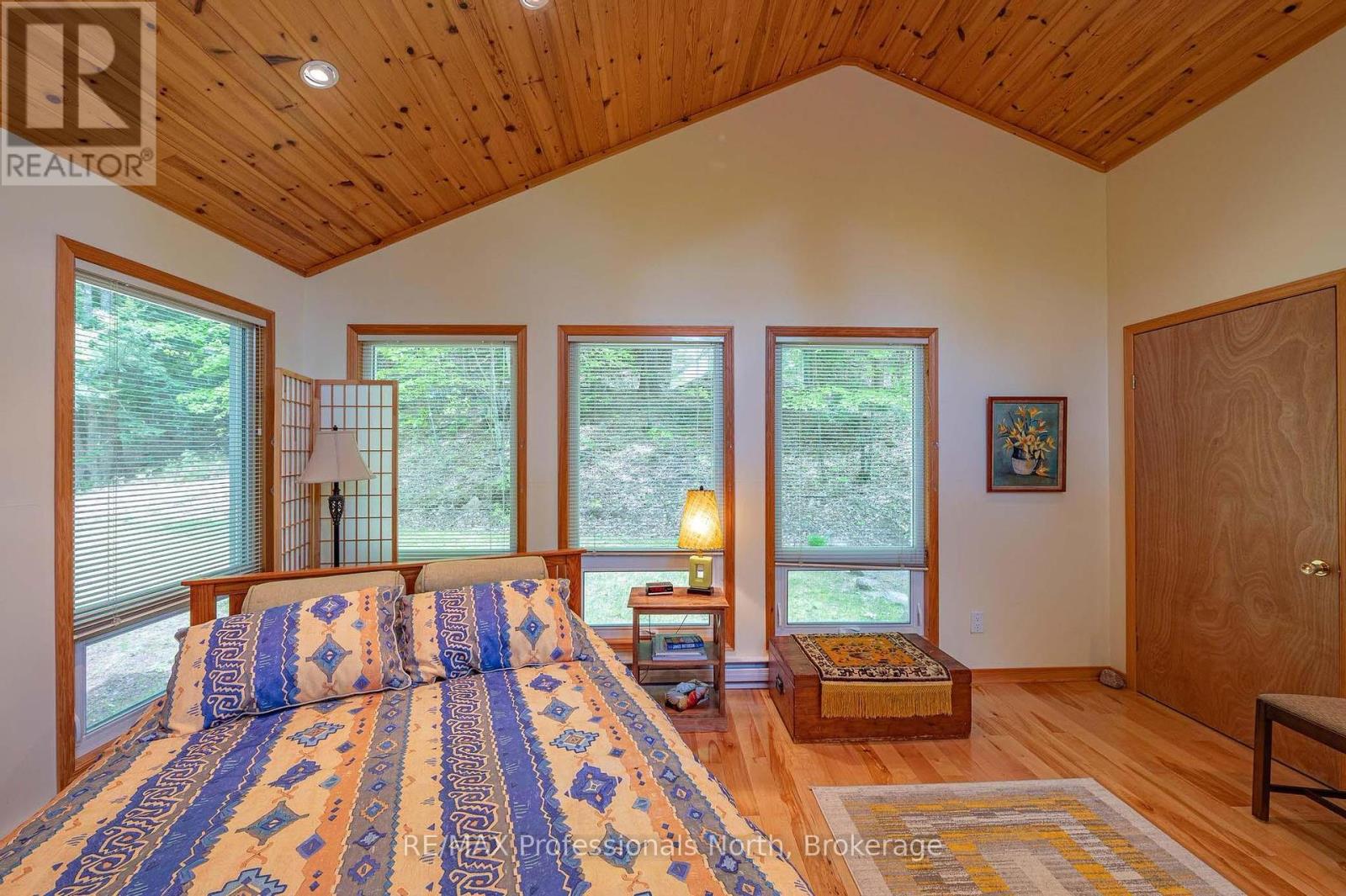 1023 Maiden Trail, Minden Hills, Ontario  K0M 2K0 - Photo 19 - X12204572