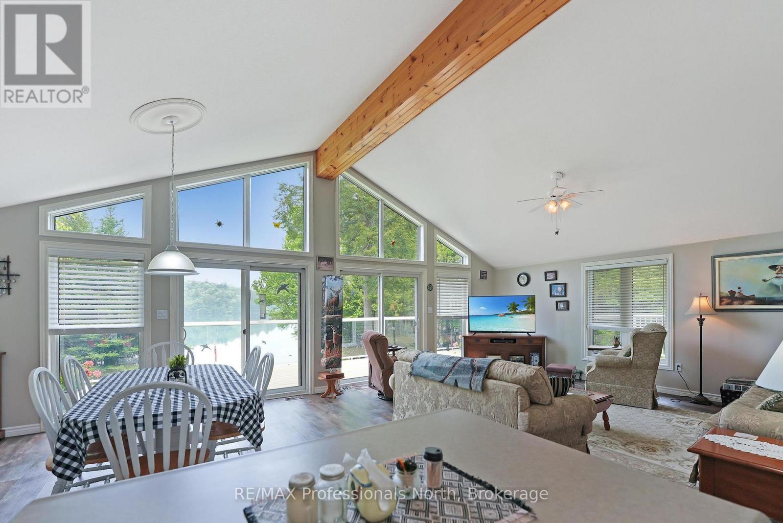 1093 Comak Crescent, Algonquin Highlands, Ontario  K0M 1S0 - Photo 10 - X12204834