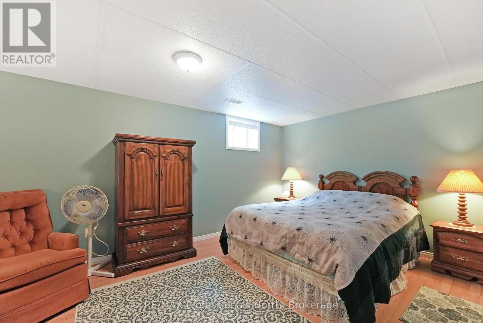 1093 Comak Crescent, Algonquin Highlands, Ontario  K0M 1S0 - Photo 26 - X12204834