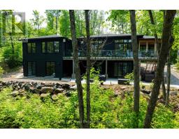 22 LONG AND WINDING ROAD ROAD, Seguin, Ontario