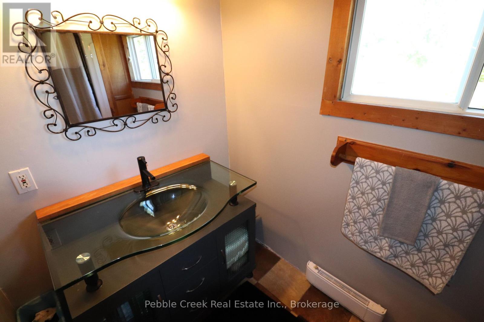 85042 Bluewater Highway, Ashfield-Colborne-Wawanosh, Ontario  N7A 3X9 - Photo 37 - X12205030