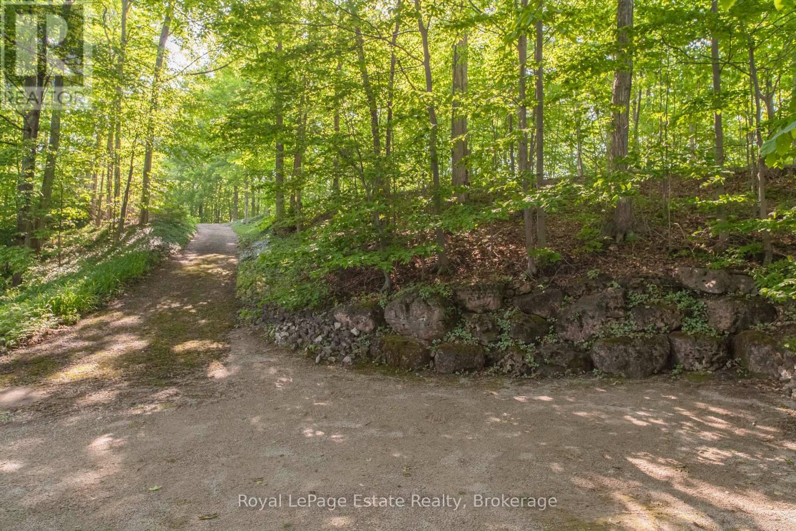 124 Maple Drive, South Bruce Peninsula, Ontario  N0H 1A0 - Photo 48 - X12205043