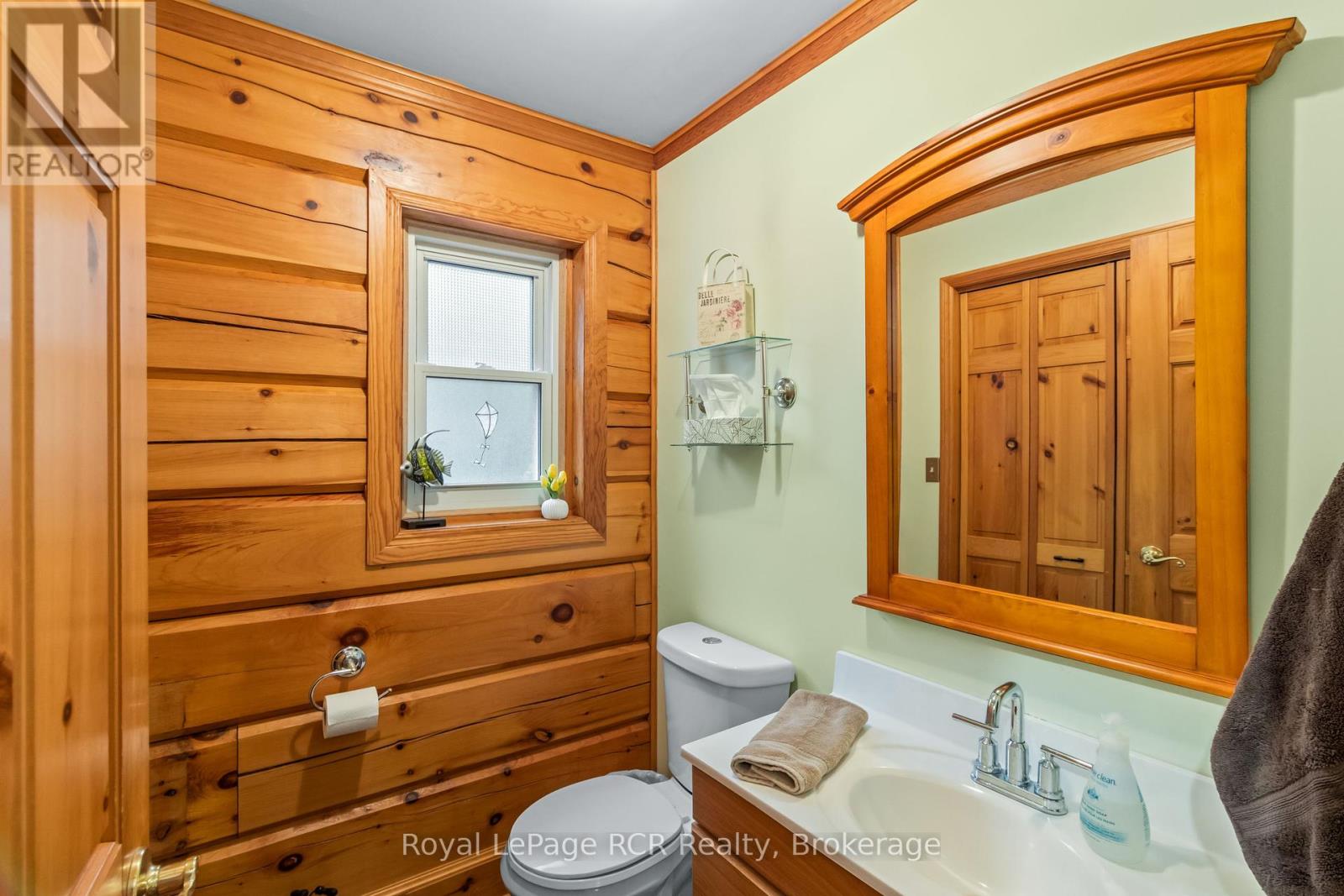 625 Mallory Beach Road, South Bruce Peninsula, Ontario  N0H 2T0 - Photo 18 - X12205106