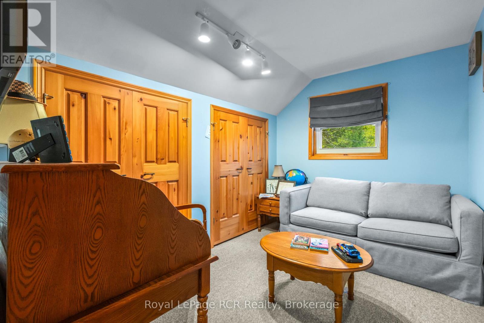 625 Mallory Beach Road, South Bruce Peninsula, Ontario  N0H 2T0 - Photo 23 - X12205106