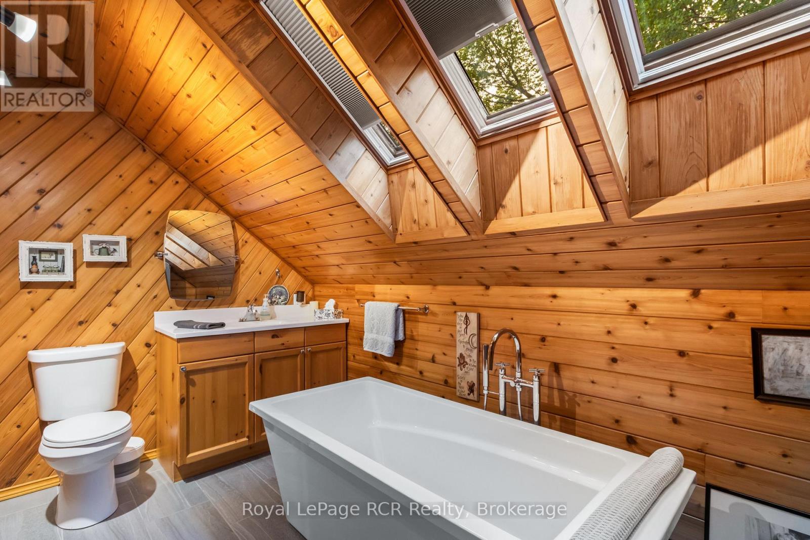 625 Mallory Beach Road, South Bruce Peninsula, Ontario  N0H 2T0 - Photo 24 - X12205106